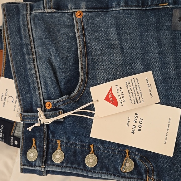 🍉 NWT Lucky Brand Jeans Midrise Boot 10 - Picture 2 of 4